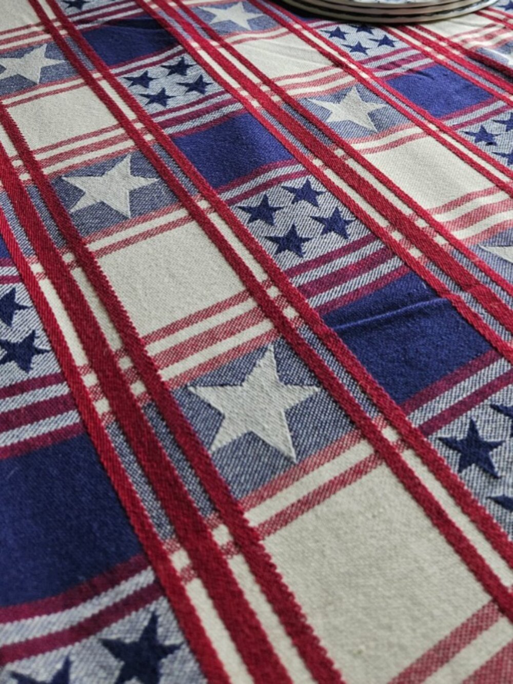 Pampered Chef NWT Patriotic Stars Stripes Table Cloth Red White Blue 58x80 - Picture 5 of 5
